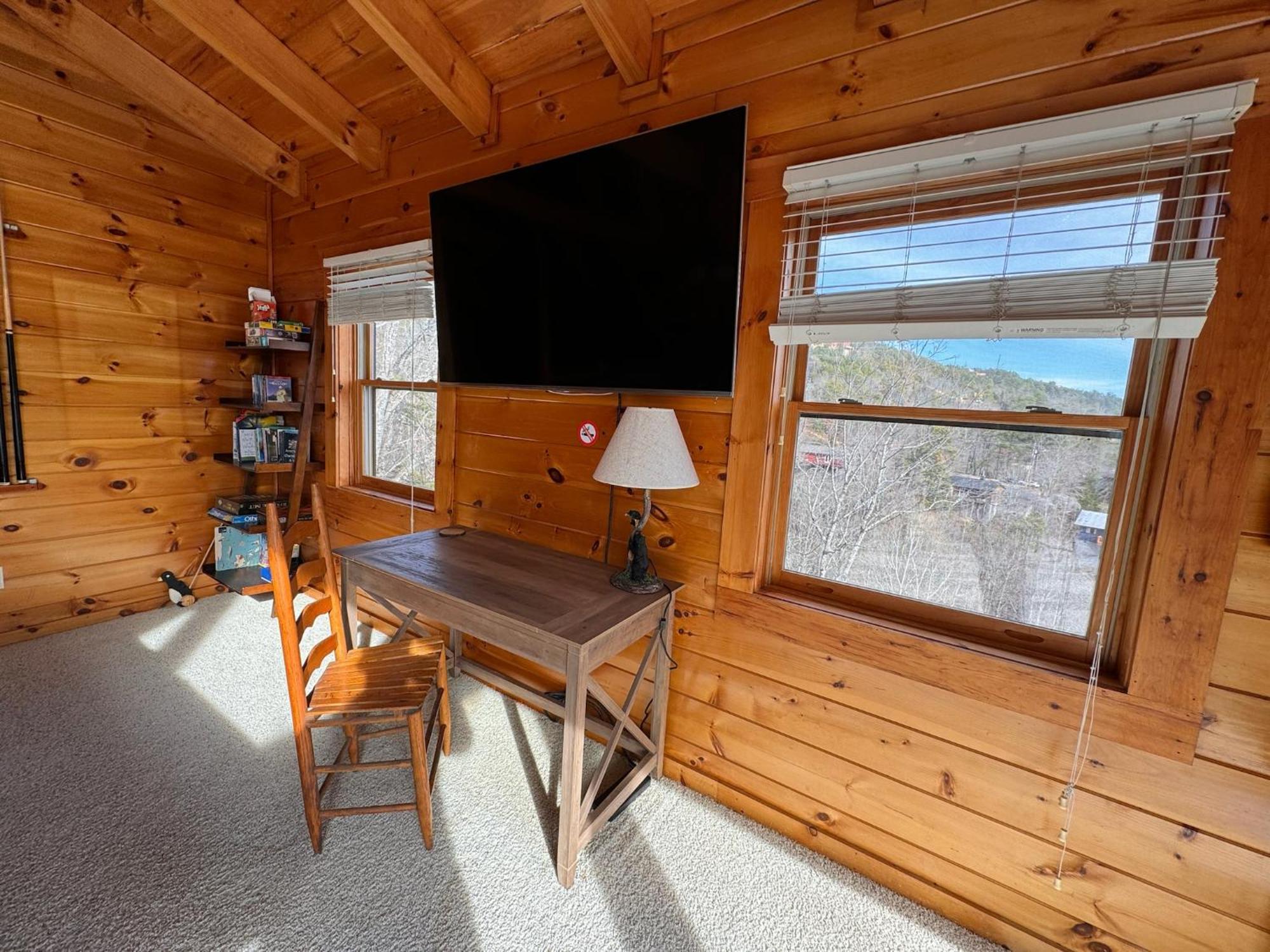 Smoky Paws - Exceptional Cabin, Stunning Mountain Views, Hot Tub, Tranquil, Gigabit Internet, Free L2 Ev Pigeon Forge Eksteriør billede